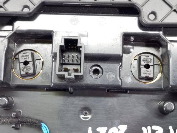 Plafoniera anteriore MERCEDES-BENZ Sprinter 3,5-t (907, 910) Imagem-4