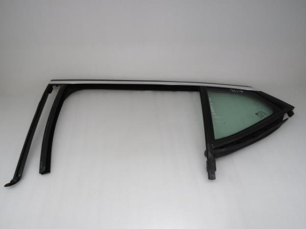 Left rear triangle window OPEL Astra K