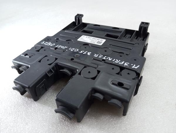 Botão / interruptor electromecânico / relé MERCEDES-BENZ Sprinter 3,5-t (907, 910) Imagem-1