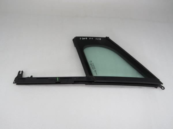 Vidro triangular frente esquerdo PEUGEOT 3008 I (0U_)
