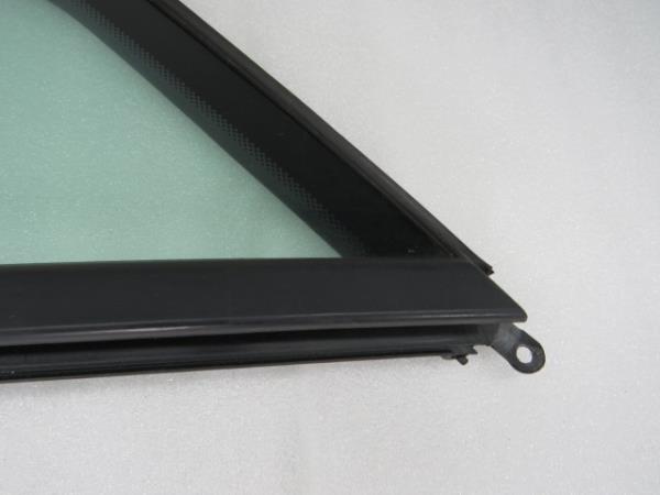 Vitre triangulaire avant gauche PEUGEOT 3008 I (0U_) Imagem-2