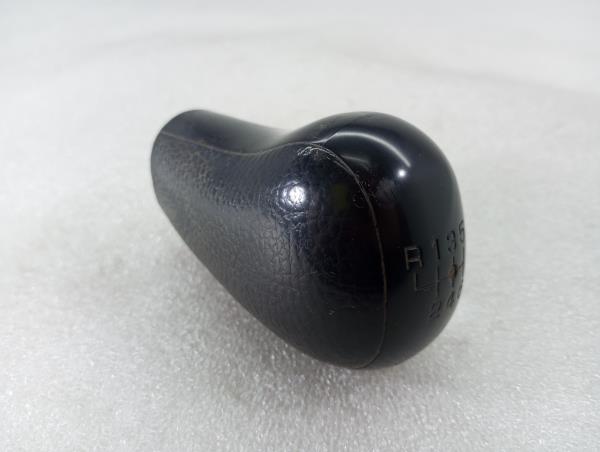 Pommeau / Soufflet de levier MITSUBISHI Canter (FB7, FB8, FE7, FE8) VII Imagem-1