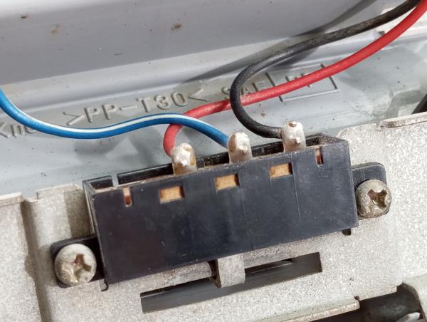 Plafonnier avant MITSUBISHI Canter (FB7, FB8, FE7, FE8) VII Imagem-5