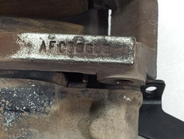 Étrier de frein avant gauche MITSUBISHI Canter (FB7, FB8, FE7, FE8) VII Imagem-6