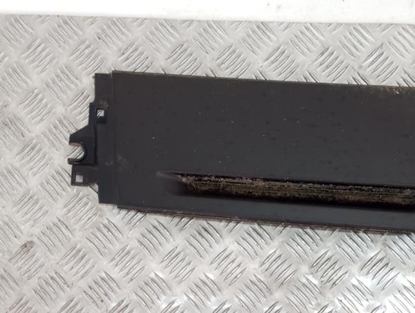 Pièce en plastique générique MITSUBISHI Canter (FB7, FB8, FE7, FE8) VII Imagem-3