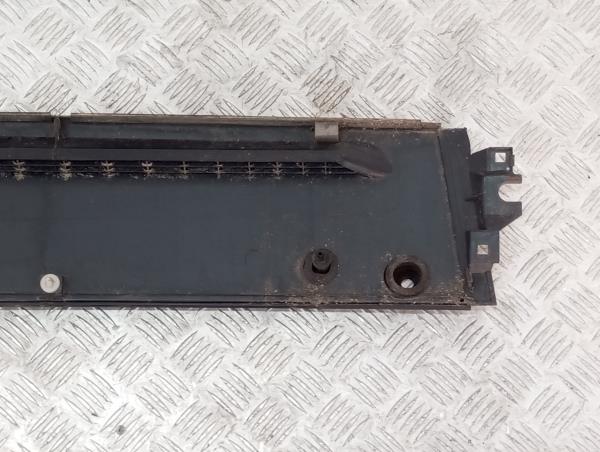 Pièce en plastique générique MITSUBISHI Canter (FB7, FB8, FE7, FE8) VII Imagem-4