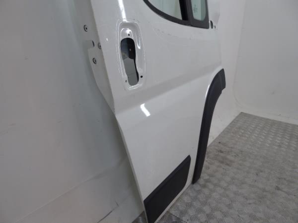 Porta frente direita PEUGEOT Boxer Imagem-1