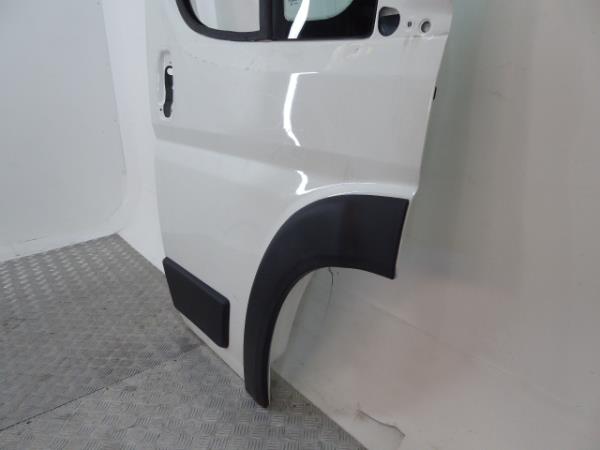 Porta frente direita PEUGEOT Boxer Imagem-2
