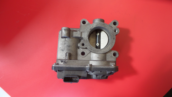 Moteur de papillon d’admission RENAULT Clio III Grandtour (KR0/1_) Imagem-2