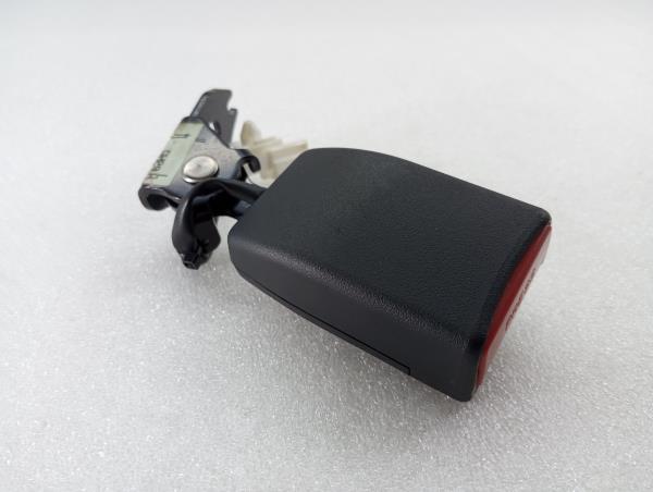 Left front seatbelt pretensioner MAZDA 6 Station Wagon (GJ, GL) Imagem-1