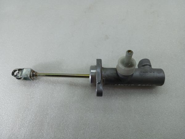 Pompe d'embrayage MITSUBISHI Canter (FB7, FB8, FE7, FE8) VII