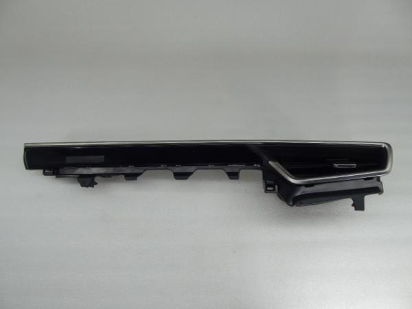 Difusor / saída de ar TOYOTA Corolla Touring Sports (_E21_)