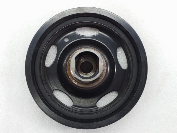 Crankshaft / Engine pulley  OPEL Corsa E