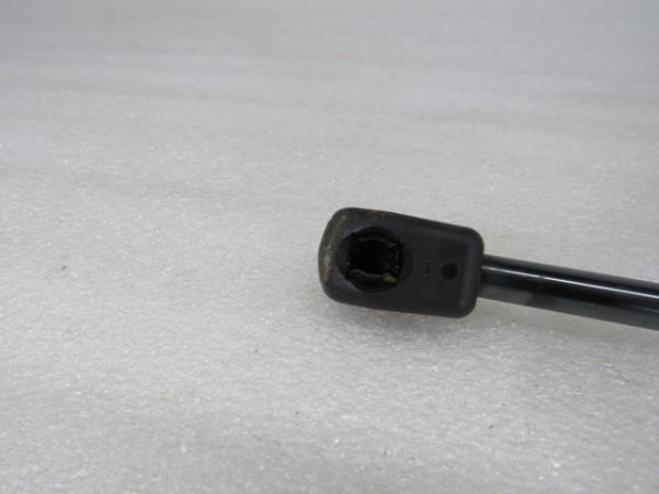 Ammortizzatore Bagagliaio FORD Fiesta VII (HJ, HF) Imagem-1