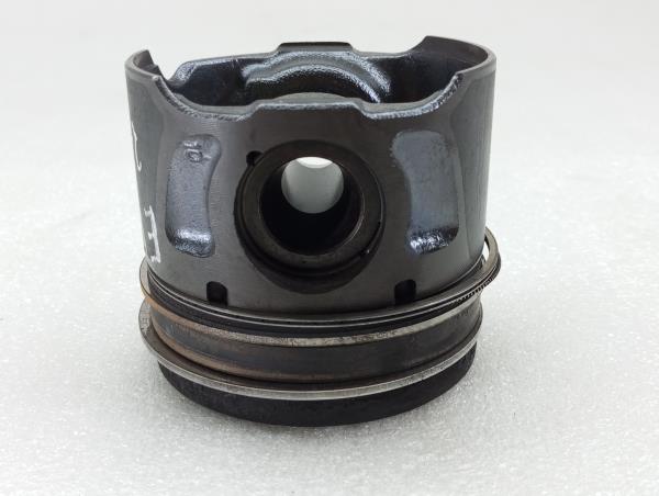 Piston de moteur LAND ROVER Range Rover Evoque (L538)