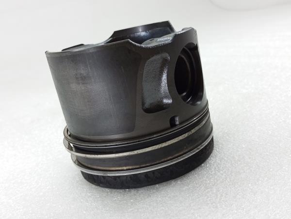 Piston de moteur LAND ROVER Range Rover Evoque (L538) Imagem-2