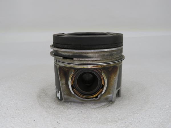 Piston MERCEDES-BENZ Classe C (W204)