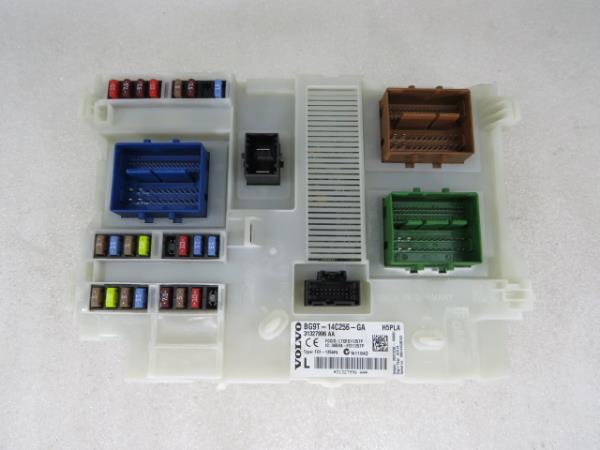Fuse box / SAM / BSI VOLVO V60 I (155)