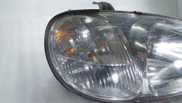 Óptica / faro Derecho KIA Carnival II (GQ) Imagem-2