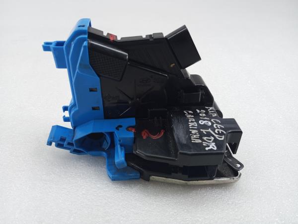 Front Right Door Lock KIA Ceed (JD)