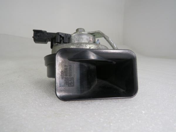 Horn VOLVO V40 Hatchback Imagem-1