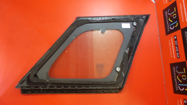 Left rear quarter glass LAND ROVER Range Rover Evoque (L538) Imagem-1