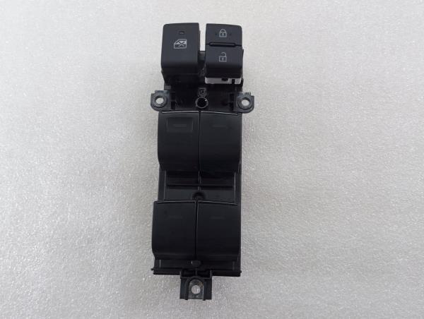 Comando / interruttore alzacristallo anteriore sinistro TOYOTA C-HR (_X1_)