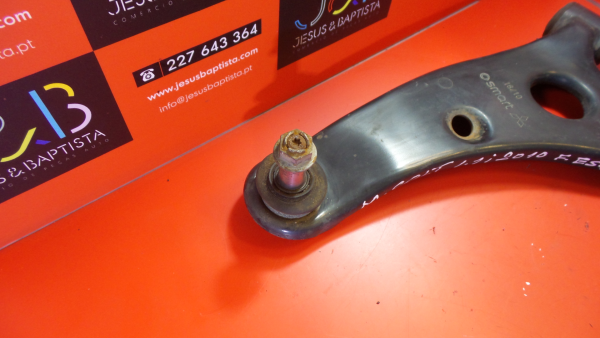 Bras de suspension Avant gauche MITSUBISHI Colt VI (Z3_A, Z2_A) Imagem-1