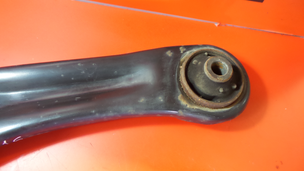Bras de suspension Avant gauche MITSUBISHI Colt VI (Z3_A, Z2_A) Imagem-3