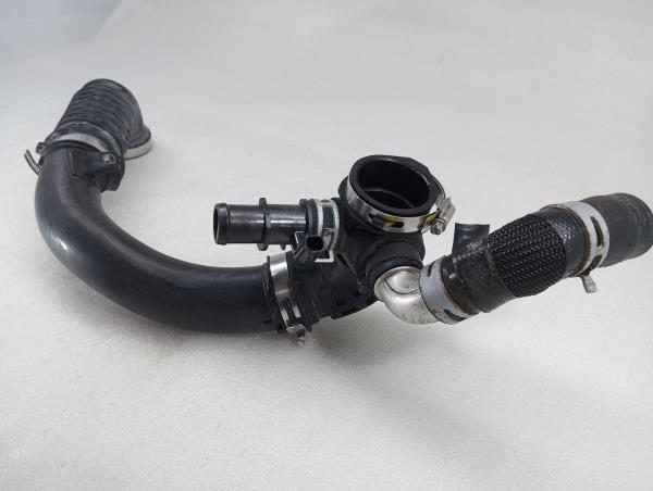 Tubo do intercooler MAZDA 3 (BM) Imagem-1