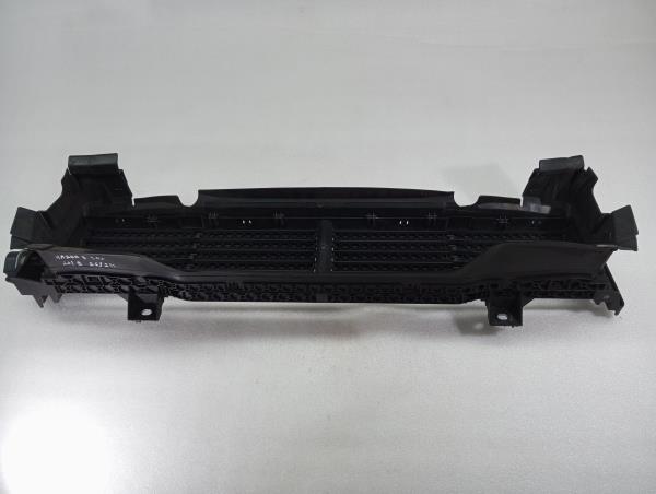 Front grille MAZDA 3 (BM)