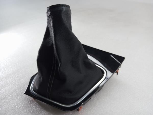 Dashboard trim TOYOTA Auris Touring Sports (_E18_) Imagem-1