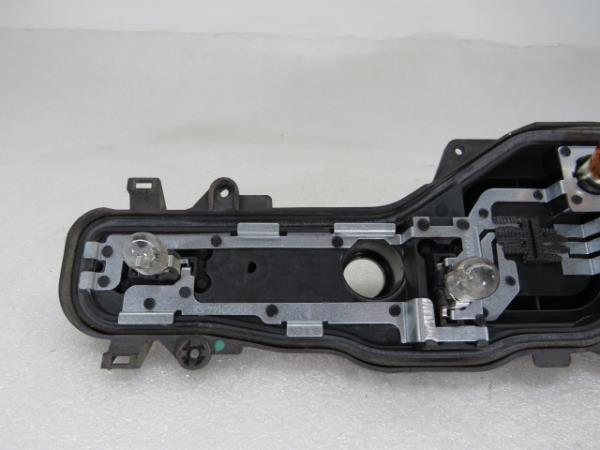 Left light bulb cover holder  PEUGEOT Boxer Imagem-1