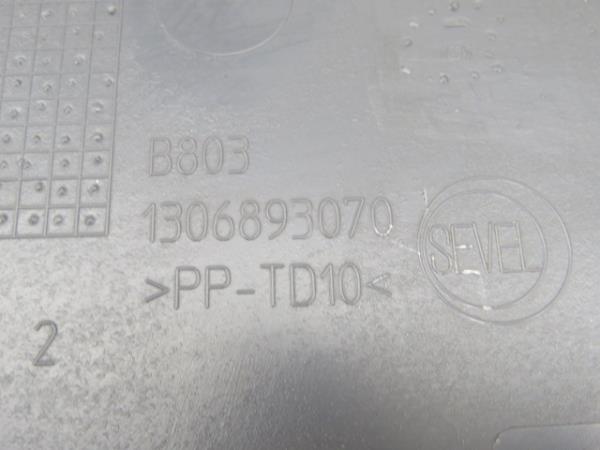 Exterior trim PEUGEOT Boxer Imagem-2