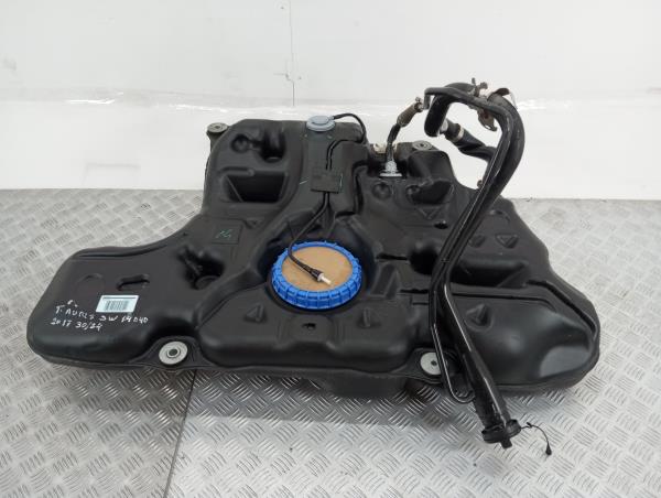 Fuel tank TOYOTA Auris Touring Sports (_E18_)
