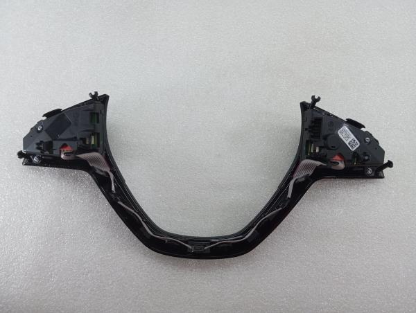 Botão / interruptor electromecânico / relé SKODA Kodiaq (NS7) Imagem-5