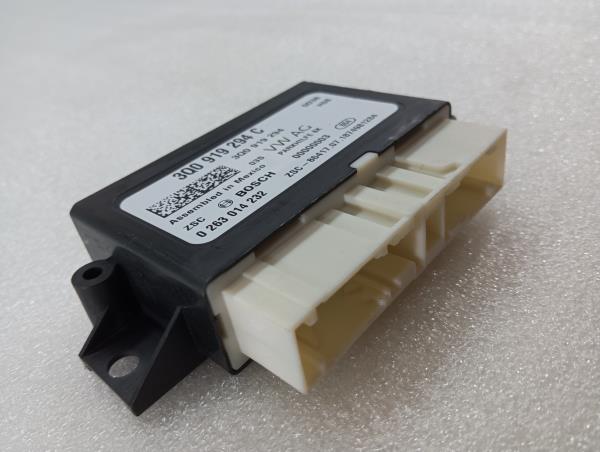 Botão / interruptor electromecânico / relé SKODA Kodiaq (NS7) Imagem-2