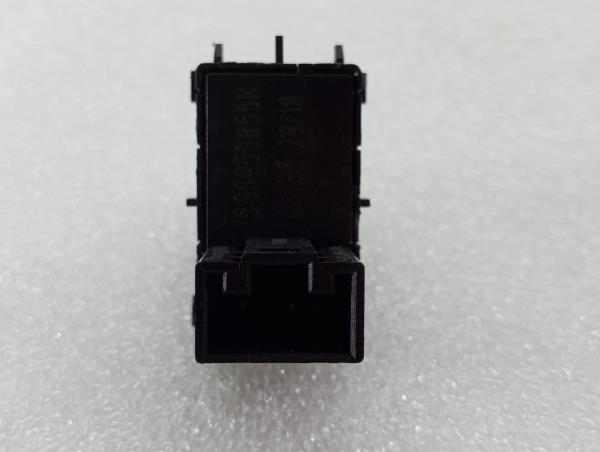 Comando / botão / interruptor vidros trás direito SKODA Kodiaq (NS7) Imagem-3