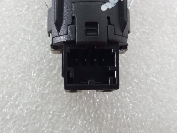 Botão / interruptor electromecânico / relé SKODA Kodiaq (NS7) Imagem-4