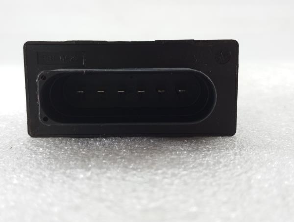 Botão / interruptor electromecânico / relé SKODA Kodiaq (NS7) Imagem-3