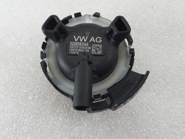 Botão / interruptor electromecânico / relé SKODA Kodiaq (NS7)