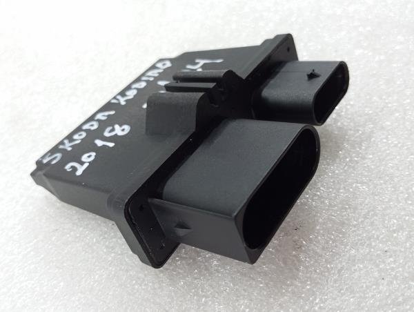 Botão / interruptor electromecânico / relé SKODA Kodiaq (NS7) Imagem-2