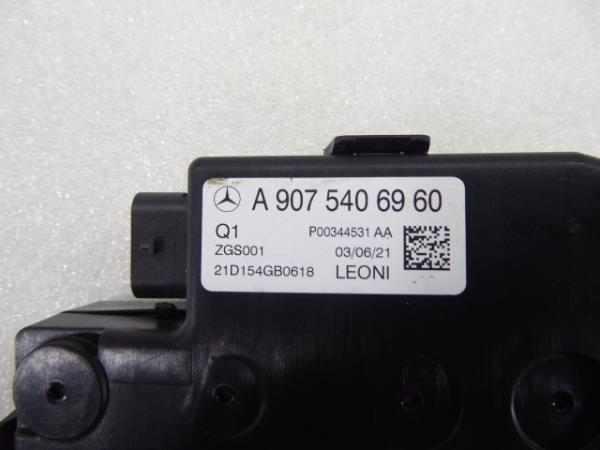 Scatola fusibili / SAM / BSI MERCEDES-BENZ Sprinter 3,5-t (907, 910) Imagem-4