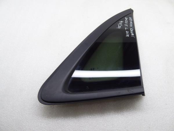 Vitre triangulaire arrière Droite HYUNDAI Kauai (OS)