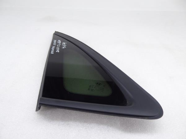 Vitre triangulaire arrière gauche HYUNDAI Kauai (OS)