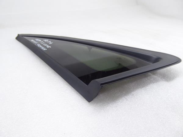 Vitre triangulaire arrière gauche HYUNDAI Kauai (OS) Imagem-1