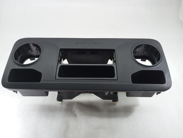 Friso tablier MERCEDES-BENZ Sprinter 3,5-t (907, 910)