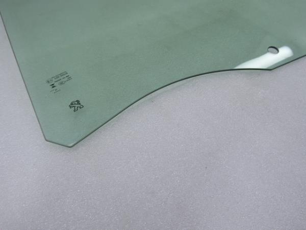 Left rear door glass PEUGEOT 2008 II (U_) Imagem-4