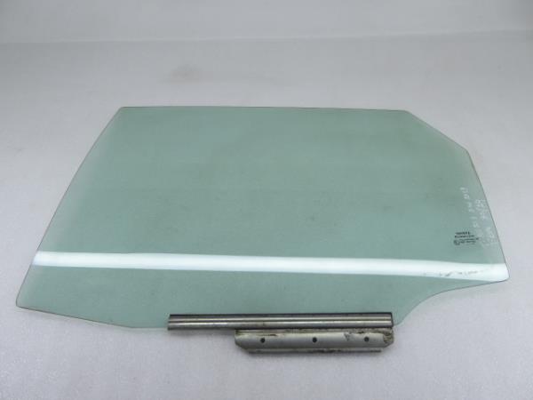 Left rear door glass TOYOTA Auris Touring Sports (_E18_)