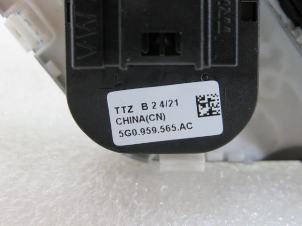 Botón / interruptor electromecánico VOLKSWAGEN Golf VII Variant (BA5, BV5) Imagem-4